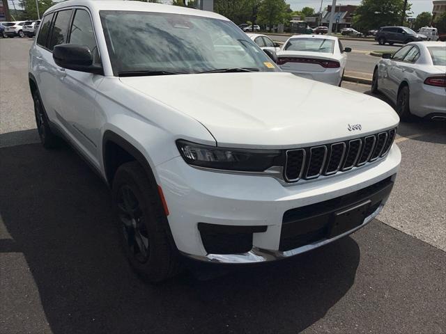 2023 Jeep Grand Cherokee L Laredo 4x4