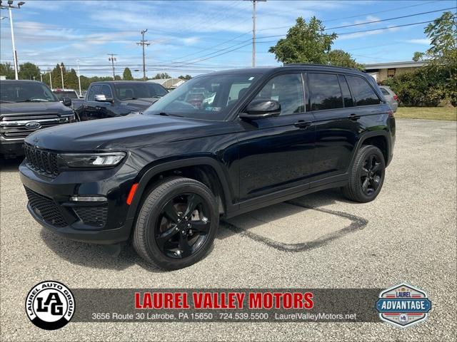 2023 Jeep Grand Cherokee Limited 4x4 2023 Jeep Grand Cherokee Limited 4x4