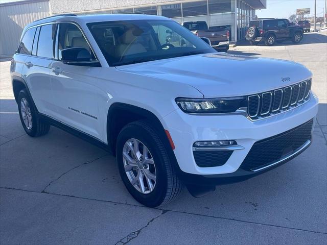 2022 Jeep Grand Cherokee Limited 4x4 2022 Jeep Grand Cherokee Limited 4x4