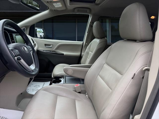 2019 Toyota Sienna XLE 8 Passenger
