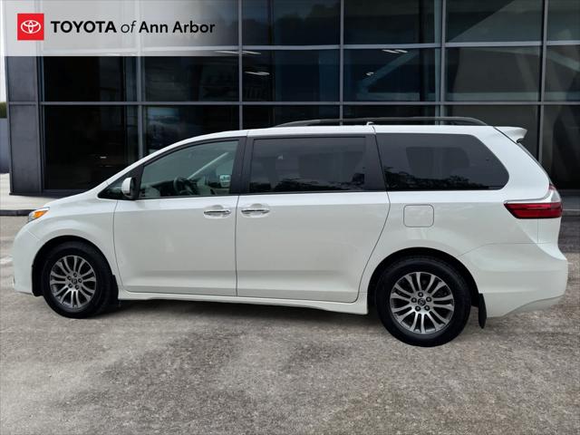2019 Toyota Sienna XLE 8 Passenger