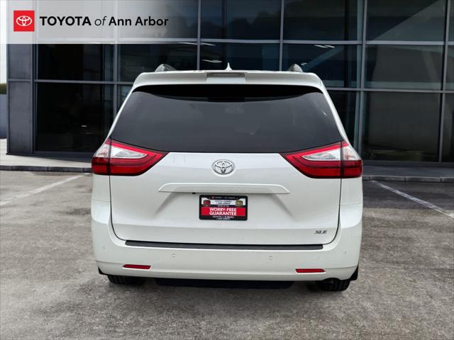 2019 Toyota Sienna XLE 8 Passenger