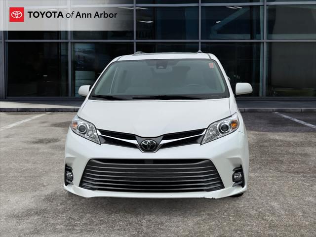 2019 Toyota Sienna XLE 8 Passenger
