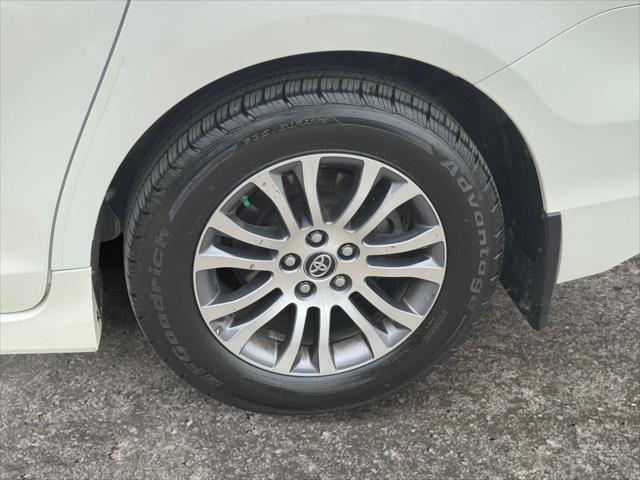 2019 Toyota Sienna XLE 8 Passenger
