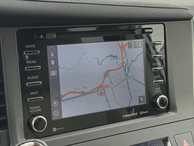 2019 Toyota Sienna XLE 8 Passenger