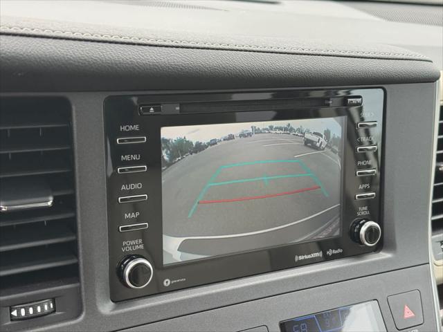 2019 Toyota Sienna XLE 8 Passenger