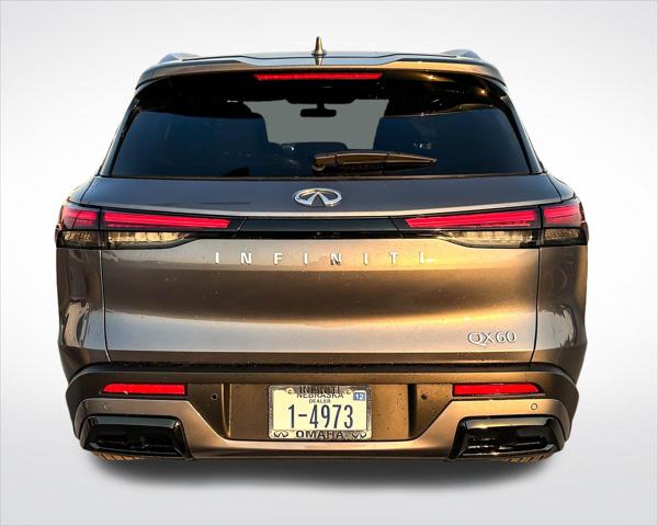 2024 INFINITI QX60 LUXE