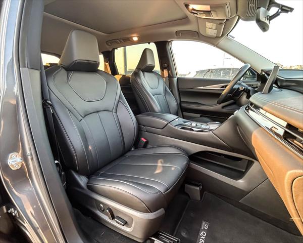 2024 INFINITI QX60 LUXE