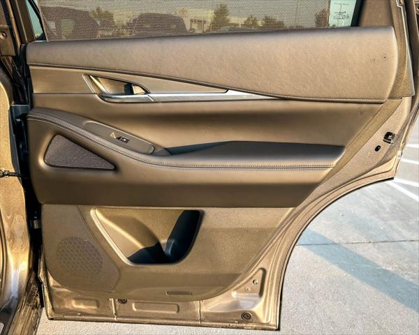 2024 INFINITI QX60 LUXE