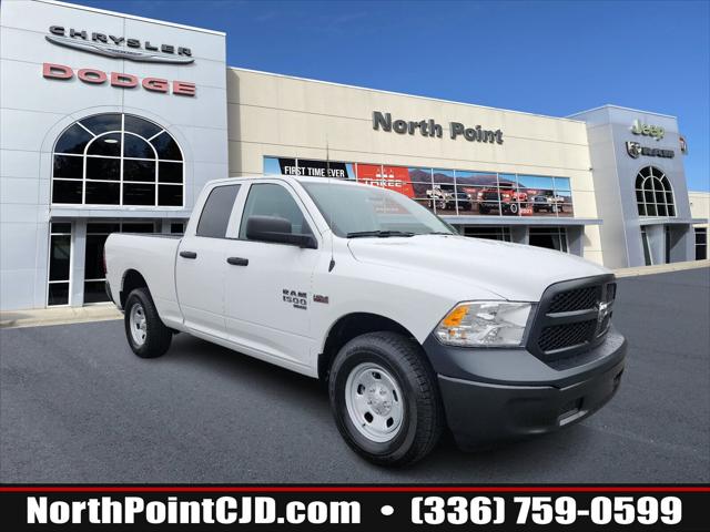 2024 RAM Ram 1500 Classic RAM 1500 CLASSIC TRADESMAN QUAD CAB 4X4 64 BOX