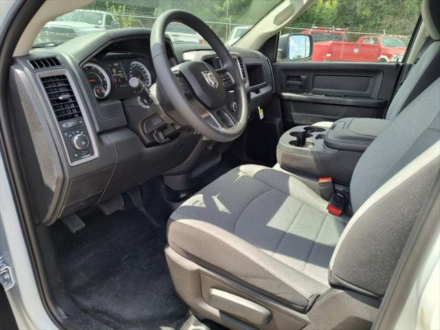 2024 RAM Ram 1500 Classic RAM 1500 CLASSIC TRADESMAN QUAD CAB 4X2 64 BOX