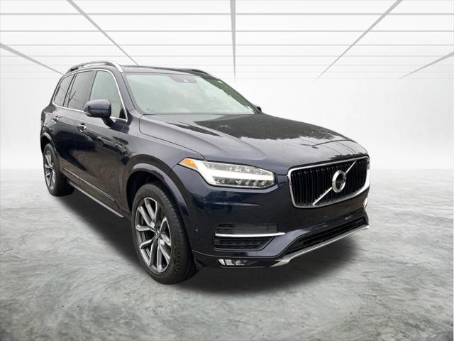 2017 Volvo XC90 T6 Momentum