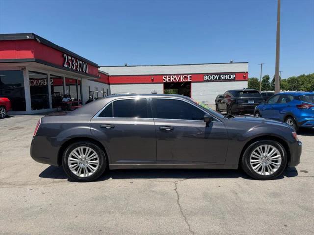 2013 Chrysler 300 Motown