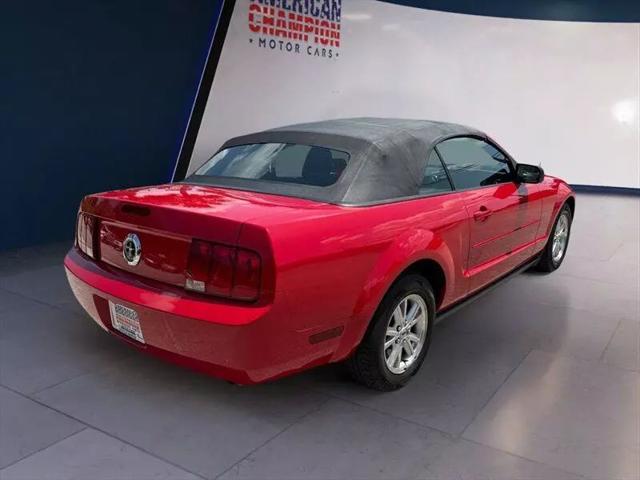 2007 Ford Mustang V6 Deluxe