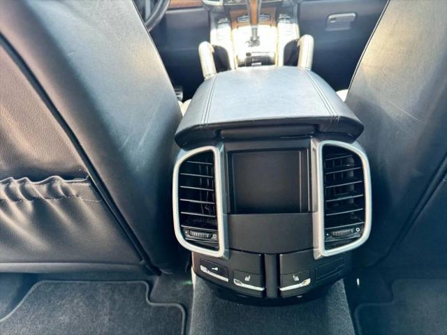 2011 Porsche Cayenne S