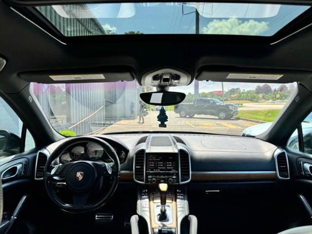 2011 Porsche Cayenne S