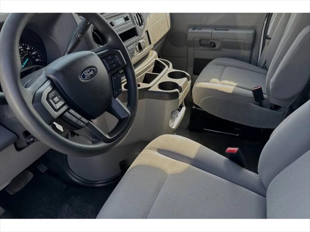 2025 Ford E-350 Cutaway E-Series Cutaway