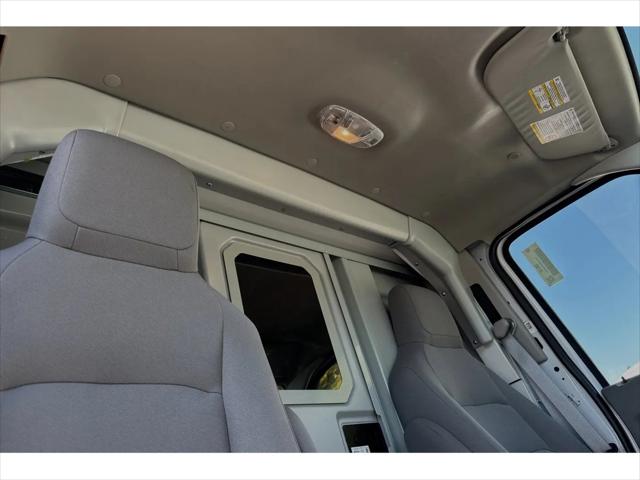 2025 Ford E-350 Cutaway E-Series Cutaway