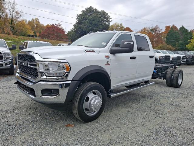 2024 RAM Ram 5500 Chassis Cab RAM 5500 TRADESMAN CHASSIS CREW CAB 4X2 84 CA