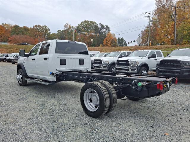 2024 RAM Ram 5500 Chassis Cab RAM 5500 TRADESMAN CHASSIS CREW CAB 4X2 84 CA