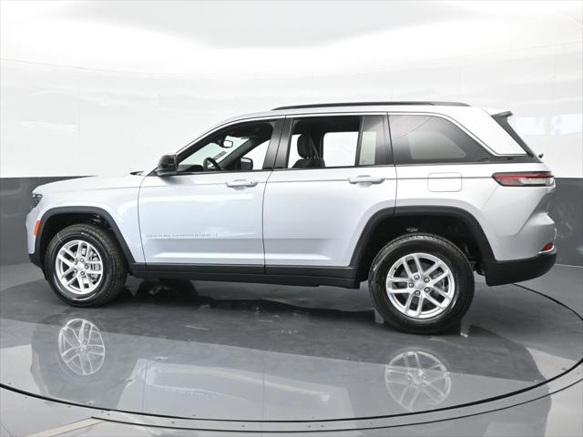 2024 Jeep Grand Cherokee GRAND CHEROKEE LAREDO X 4X2