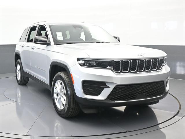 2024 Jeep Grand Cherokee GRAND CHEROKEE LAREDO X 4X2