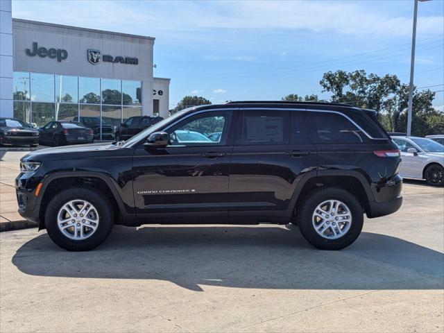 2024 Jeep Grand Cherokee GRAND CHEROKEE LAREDO 4X2