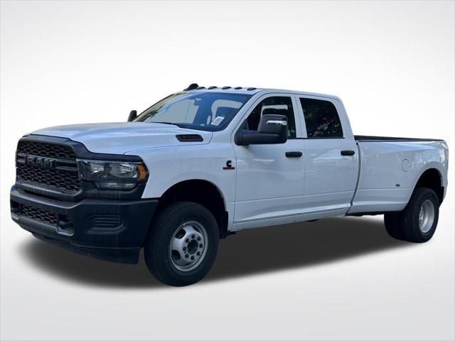 2024 RAM Ram 3500 RAM 3500 TRADESMAN CREW CAB 4X4 8 BOX