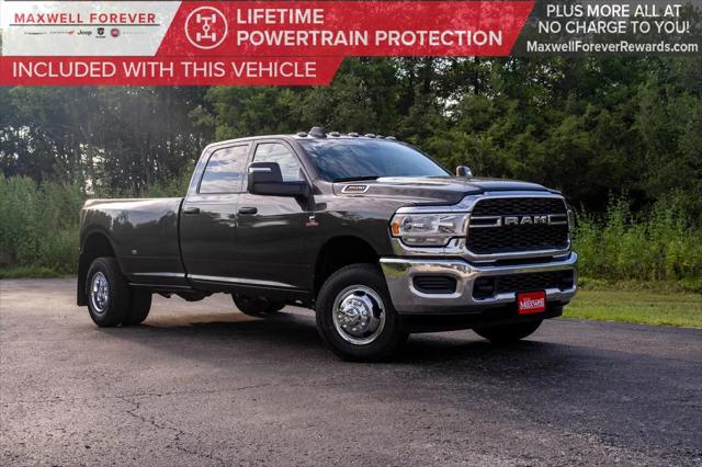 2024 RAM Ram 3500 RAM 3500 TRADESMAN CREW CAB 4X4 8 BOX