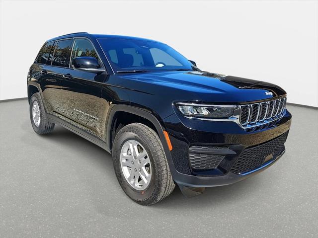 2024 Jeep Grand Cherokee GRAND CHEROKEE LAREDO 4X2