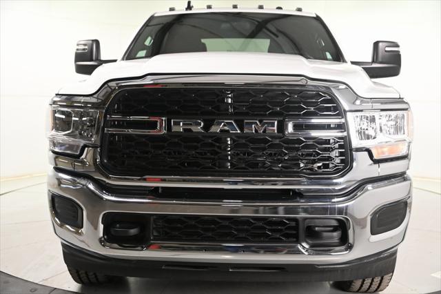 2024 RAM Ram 2500 RAM 2500 TRADESMAN CREW CAB 4X4 8 BOX