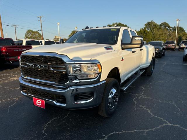 2024 RAM Ram 3500 RAM 3500 TRADESMAN CREW CAB 4X4 8 BOX