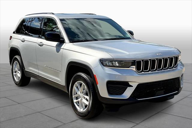 2024 Jeep Grand Cherokee GRAND CHEROKEE LAREDO X 4X4