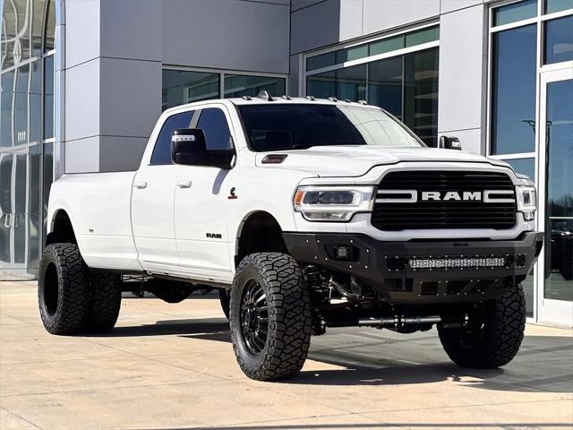 2024 RAM Ram 3500 RAM 3500 LARAMIE CREW CAB 4X4 8 BOX