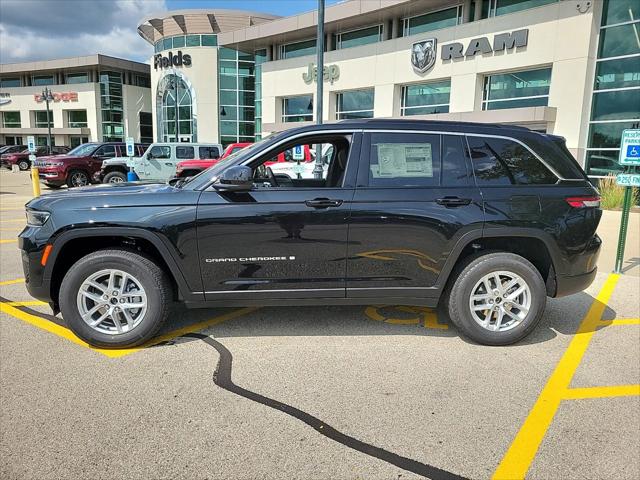 2024 Jeep Grand Cherokee GRAND CHEROKEE LAREDO X 4X4