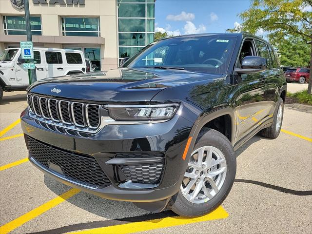 2024 Jeep Grand Cherokee GRAND CHEROKEE LAREDO X 4X4