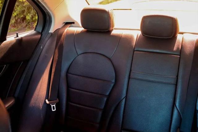 2016 Mercedes-Benz C-CLASS C 300 C 300 Sedan 4D