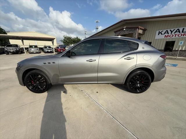 2021 Maserati Levante Standard