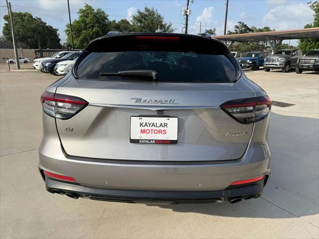2021 Maserati Levante Standard