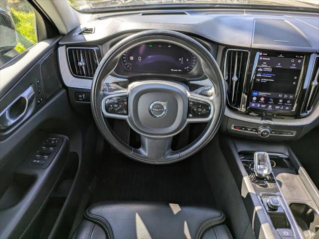2022 Volvo XC60 B5 Inscription