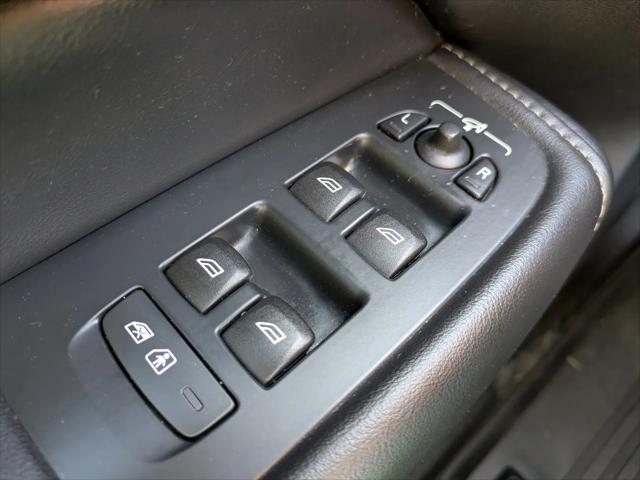 2022 Volvo XC60 B5 Inscription