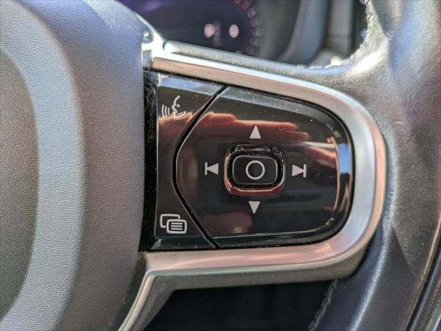 2022 Volvo XC60 B5 Inscription