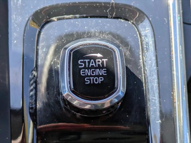 2022 Volvo XC60 B5 Inscription