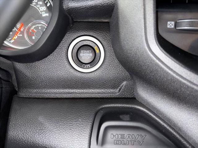 2024 RAM Ram 5500 Chassis Cab RAM 5500 TRADESMAN CHASSIS REGULAR CAB 4X4 60 CA