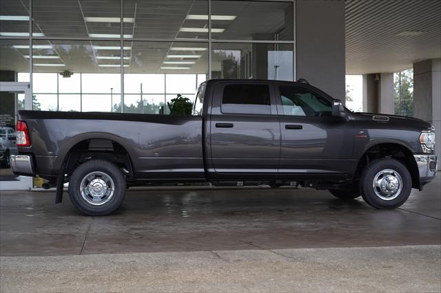 2024 RAM Ram 3500 RAM 3500 TRADESMAN CREW CAB 4X4 8 BOX