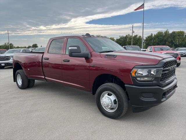 2024 RAM Ram 3500 RAM 3500 TRADESMAN CREW CAB 4X4 8 BOX