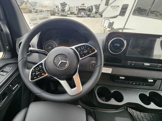 2025 Mercedes-Benz Sprinter 2500 Unknown