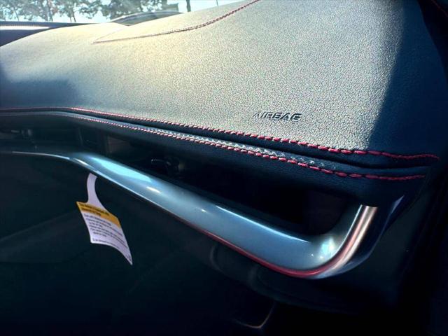 2024 Chevrolet Corvette Stingray RWD Coupe 2LT