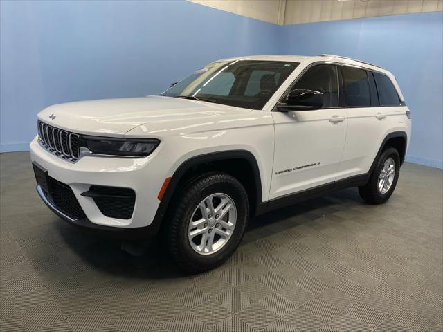 2023 Jeep Grand Cherokee Laredo 4x4