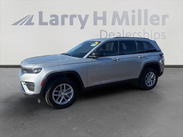 2023 Jeep Grand Cherokee Laredo X 4x2
